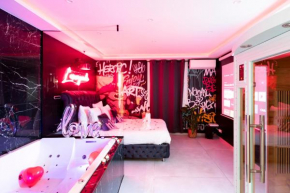 L'escapade - Jacuzzi & Sauna privés By SweetDreams